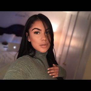 Meet your Posher, Brenda